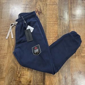 NWT Rawgear Teddy fleece pants. Size men’s small.